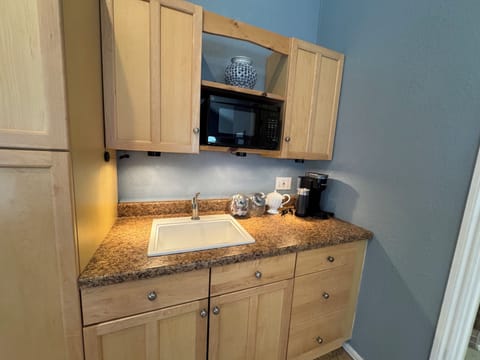  Coffee and tea bar
 in the bedroom