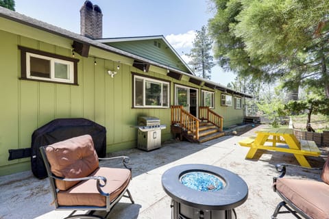 Lake Arrowhead Vacation Rental | 4BR | 3.5BA | 3,284 Sq Ft | 4 Steps to Enter