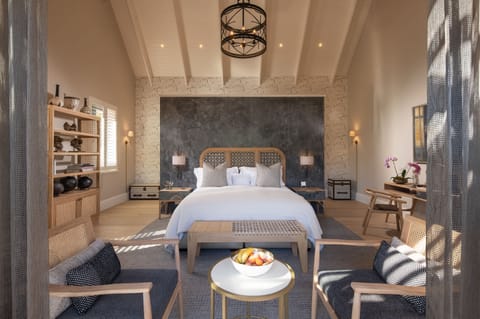 Fynbosch Cottage | Premium bedding, free minibar, in-room safe, desk