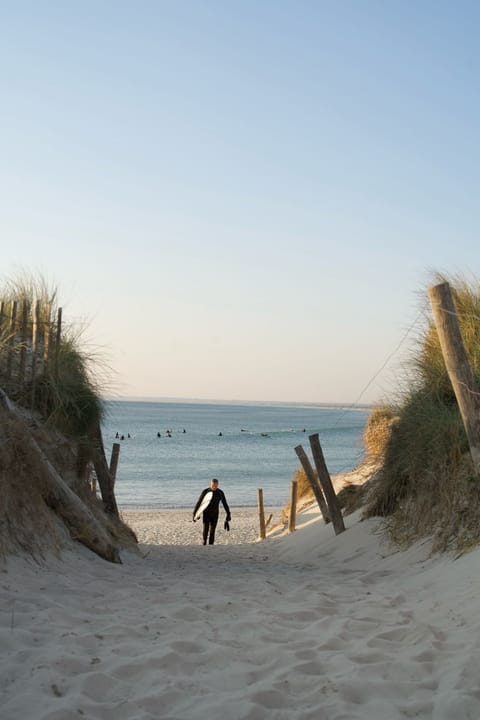 Surfing/boogie boarding