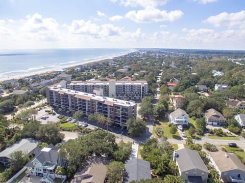 Litchfield Retreat Aerial View South