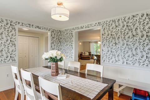House (5 Bedrooms) | Interior