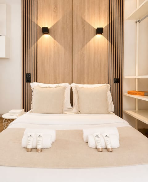 Premium Studio, Courtyard View | Living area | 80-cm Smart TV with digital channels