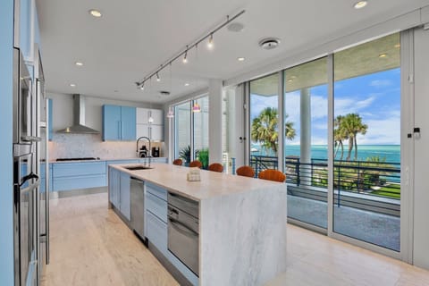 Kitchen and Breakfast Bar among Florida waters