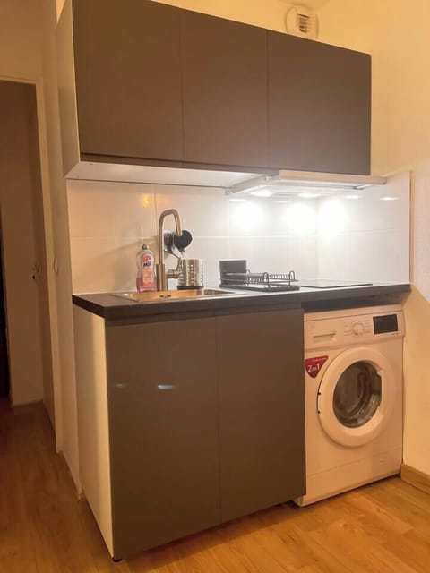 e6938c0f-297e-4191-9e5e-a77d599d5280