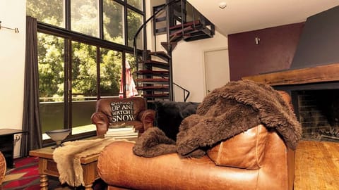 Grand Summit Suite | Living area | Heated floors