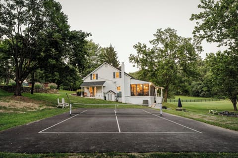 Challenge your family and friends to a game of pickleball at the brand-new court.
