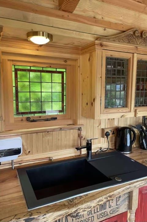 Swimming Pool, Shade, Resort, Landscaping, Resort Town, Fence, Hotel, Seaside Resort