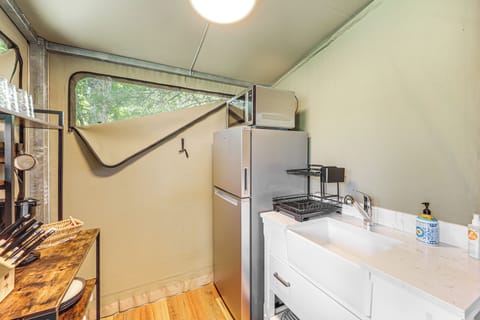 House (1 Bedroom) | Interior