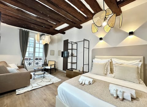 Deluxe Studio, Courtyard View | View from room