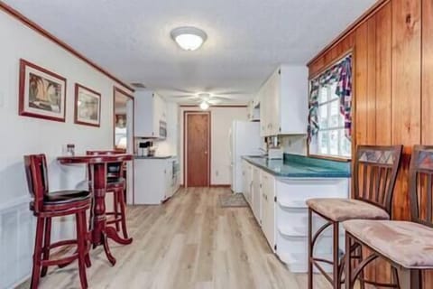 48e3277b 1dcc 4b41 a604 42120567c1f2