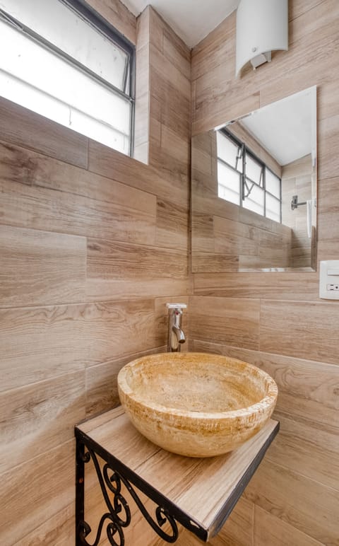 Standard Room, 2 Double Beds | Bathroom | Shower, towels, soap, shampoo