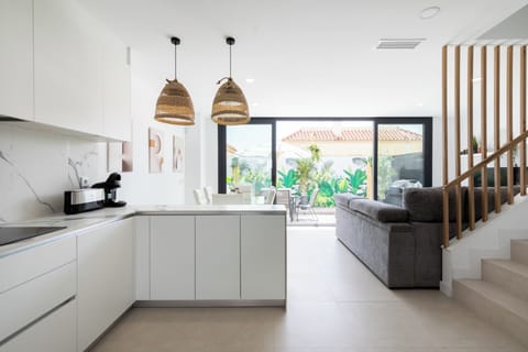 Premium Townhome, 3 Bedrooms, Private Pool, Sea View | Private kitchen | Full-size fridge, microwave, oven, stovetop