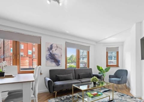 Super stylish living space where you can relax with family and friends after exploring the city