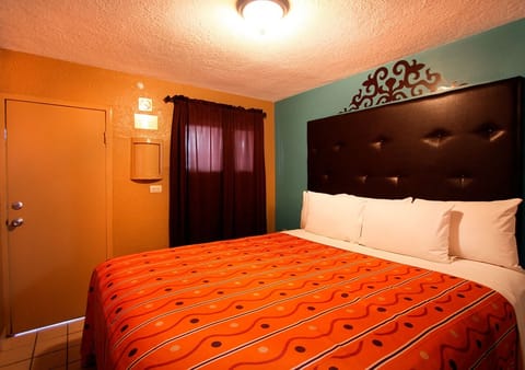 Double Room | Soundproofing, free WiFi, bed sheets
