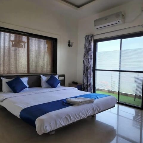 Deluxe Room | Free WiFi