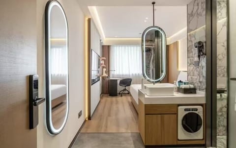 Superior Single Room | Blackout drapes, soundproofing, iron/ironing board (on request)