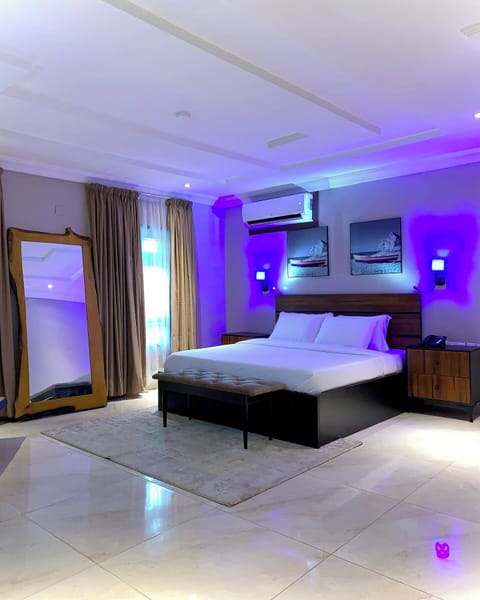 Economy Room, Balcony, City View | Desk, laptop workspace, soundproofing, free WiFi