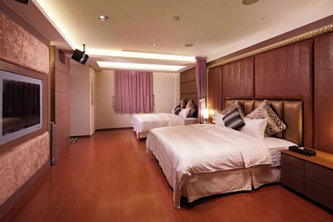 Quadruple Room | Soundproofing, WiFi (free)