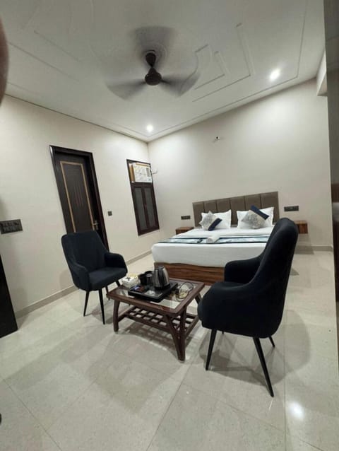 Deluxe Room | Desk, laptop workspace, soundproofing, WiFi (free)