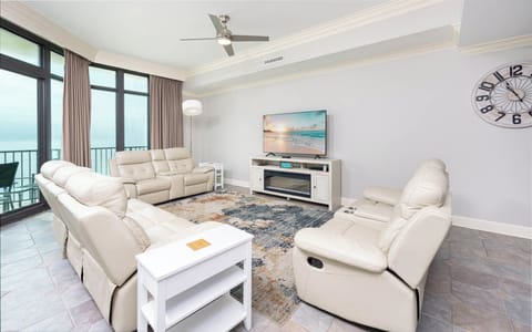 Phoenix West 1005, Orange Beach, Alabama, beach front, 3 bedroom condominium on the 10th floor