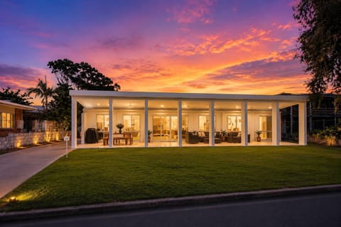 Luxury Beachfront Retreat • Spacious Outdoor Living