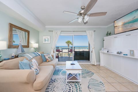 Tradewinds 102, Orange Beach, Alabama, beach front, 1 bedroom condominium on the 1st floor