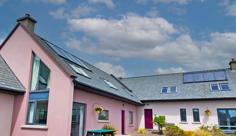 Derrynane Oceancove Holiday Homes Co Kerry. Family holiday accommodation close to the sea.