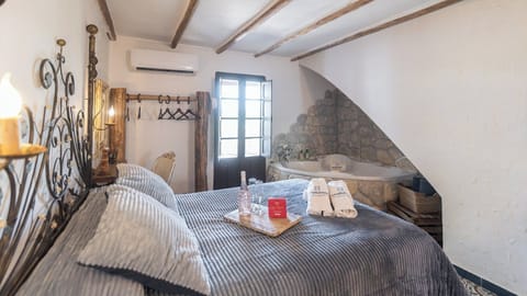 El Escondite de Martina Setenil de las Bodegas by Ruralidays