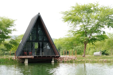 Chalet, 1 Bedroom, Non Smoking, Lake View | Egyptian cotton sheets, premium bedding, pillowtop beds, minibar