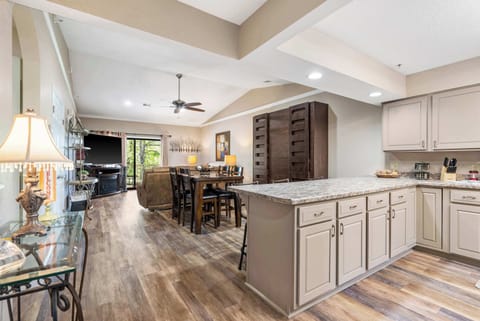 Condo, Multiple Beds, Balcony, Garden View (Cozy Comfort Retreat) | Dining