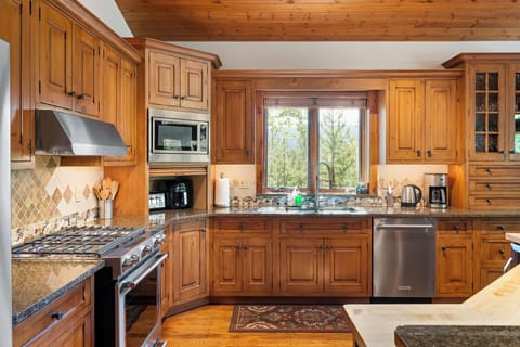 Stainless steel appliances and tons of counter space