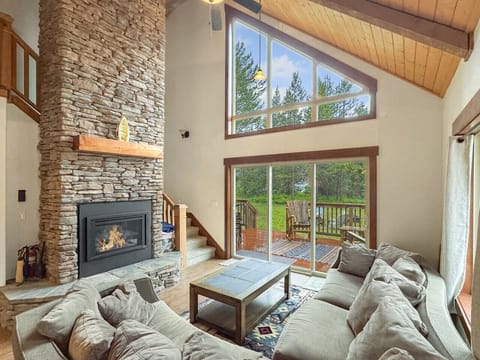 Living Room with Gas Fireplace