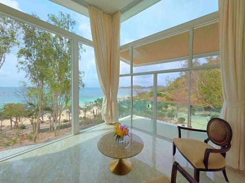 Deluxe Double Room, Sea View | Beach/ocean view