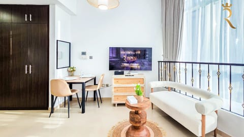 Experience the perfect blend of comfort and convenience in this beautifully designed studio, where the inviting living area and cozy sleeping space create a relaxing retreat for every stay.
