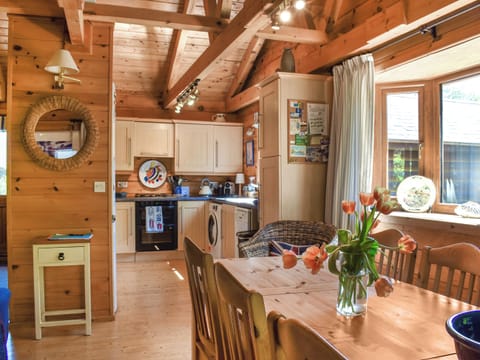 Kitchen | Maple Leaf Cottage, Padstow