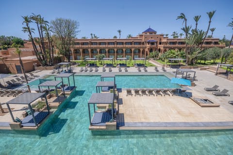 Indoor pool, 4 outdoor pools, pool umbrellas, sun loungers