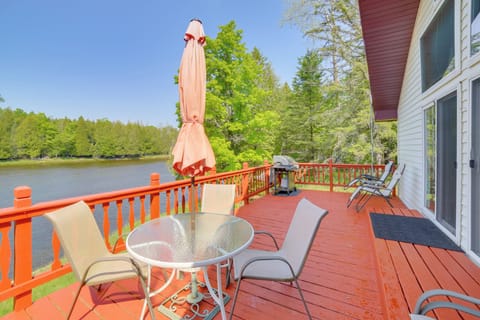 Cornell Vacation Rental | 2BR | 1BA | 1,294 Sq Ft | 3 Steps to Enter