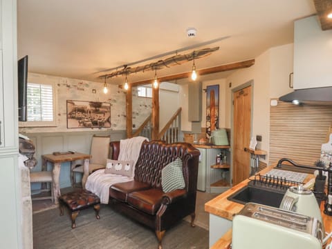 Cottage | Living area