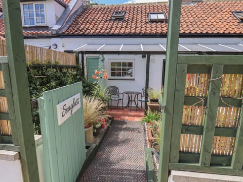 Cottage | Property grounds