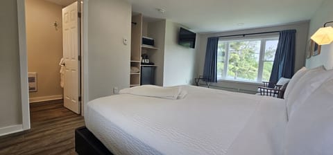 Warm tones, natural textures, and thoughtful touches