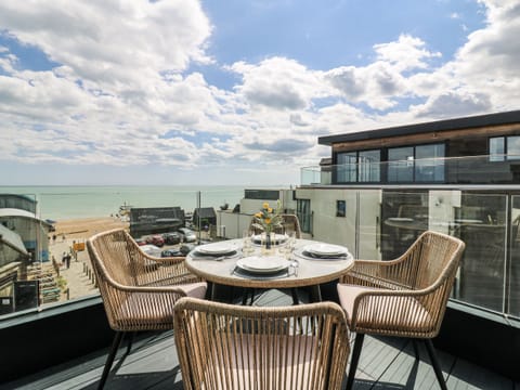 Cottage | Outdoor dining