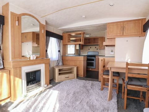 Fridge, toaster, cookware/dishes/utensils