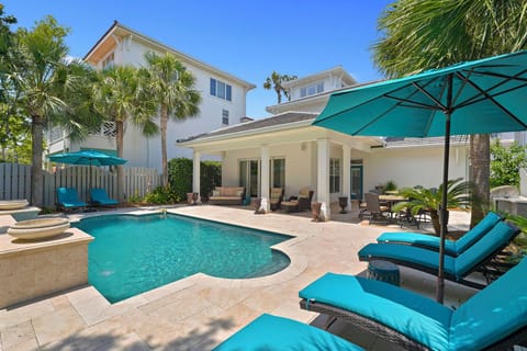 Tropical Dreams by the Sea - Destiny West - Back Exterior & Private Pool