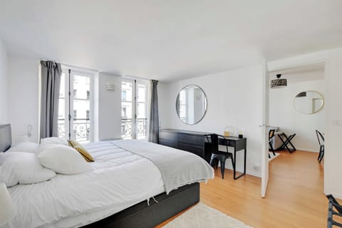 Apartment | 2 bedrooms, laptop workspace, iron/ironing board, bed sheets