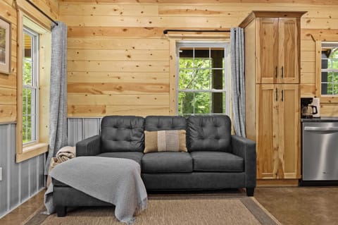 Living Room: Enjoy easy flow between the living and kitchen spaces – perfect for socializing and making memories.