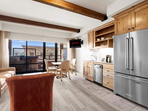 Living Area / Kitchen