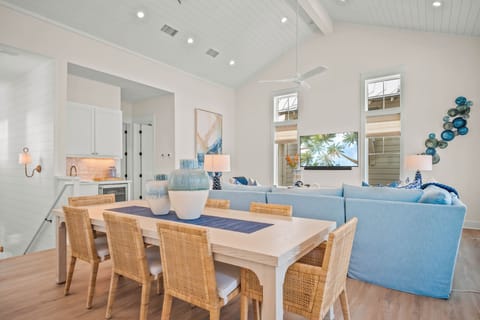 Living and Dining Area, 2nd Floor