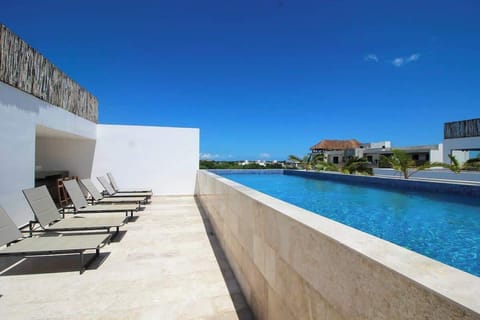 Rooftop Pool