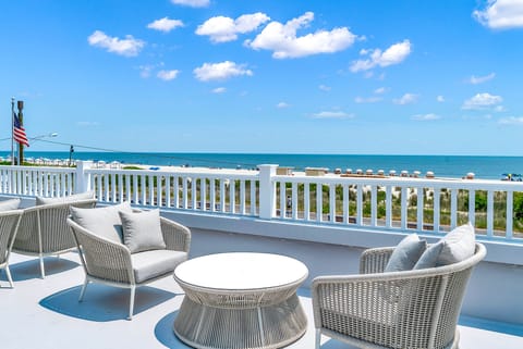 Sundeck